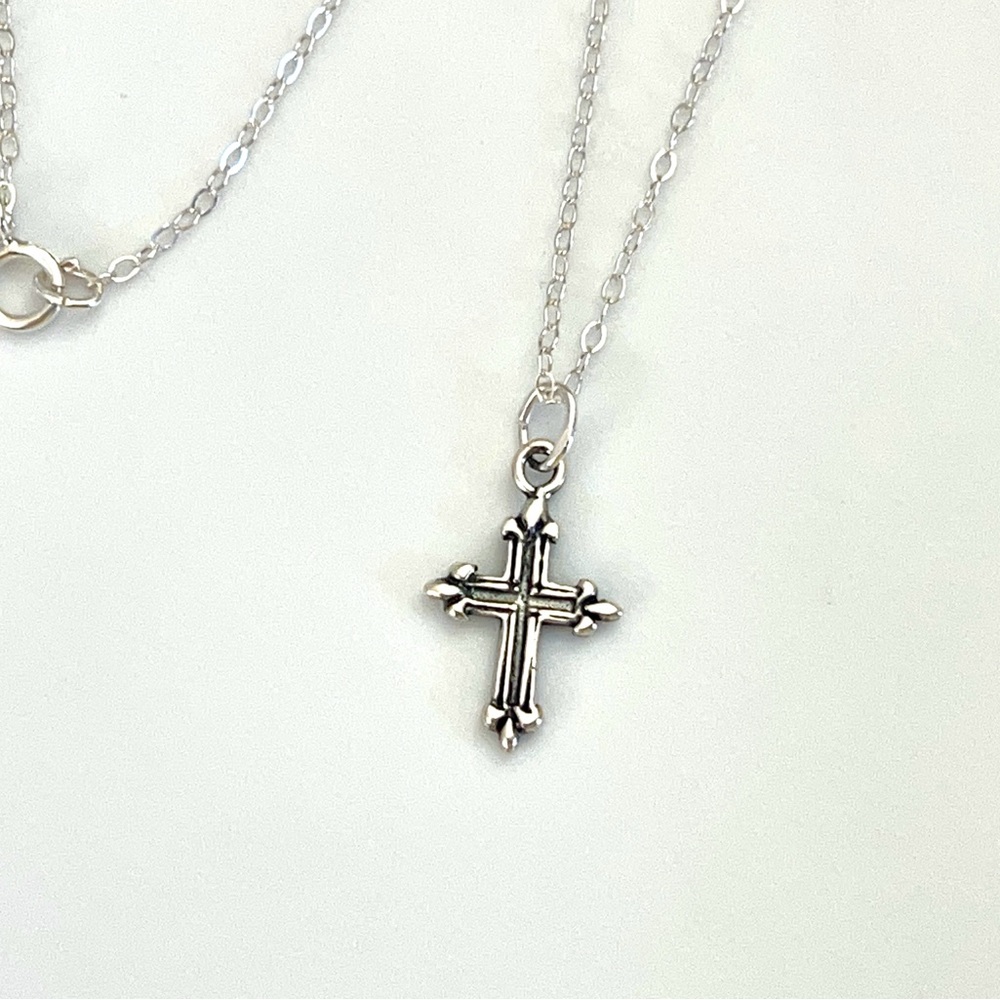 Sterling Silver cross pendant necklace Great to wear daily